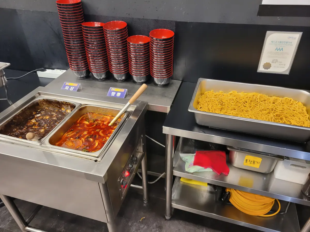 팬더웍-벨라시타-중식뷔페-짜장-짬뽕-셀프바