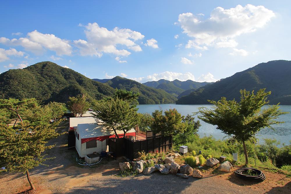 충주시 충주호캠핑월드 소개