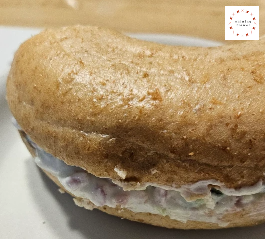 대파크림치즈베이글 완성-측면 사진