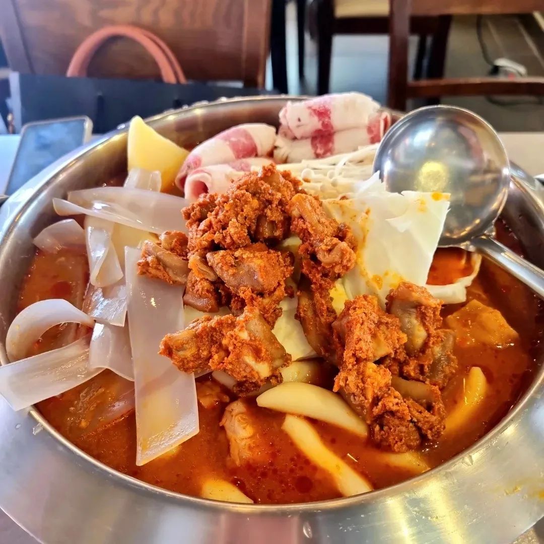 토요일은 밥이좋아 군포 산본 닭볶음탕 맛집 투움바 로제 차돌 닭도리탕 곱도리탕 닭떡볶이 게살볶음밥 현지인 추천 토밥 좋아 방송정보