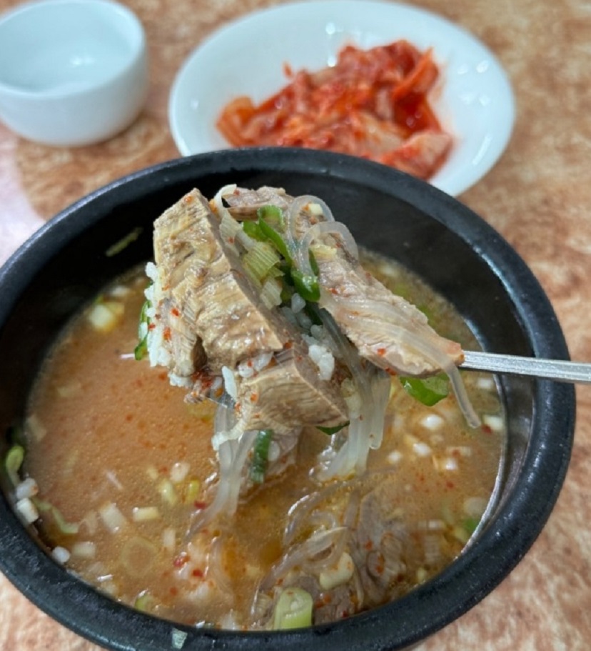 수육-달인-명륜손칼국수-2시간영업