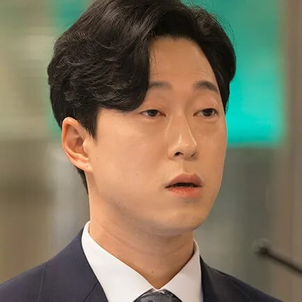 이시훈포스터 - 신경민역 남, 47세, 한국금융관리공사 기획전략팀 팀장