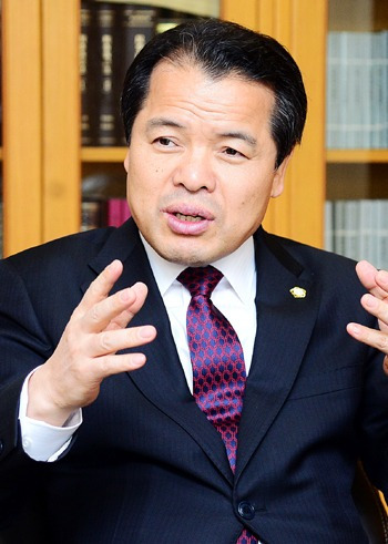 위철환 정치 경력