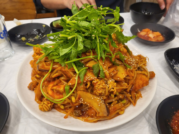 소문난 대구 왕뽈찜 수원_매장 방문