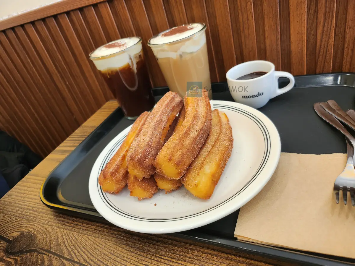 몬도-커피-츄러스-츄러스