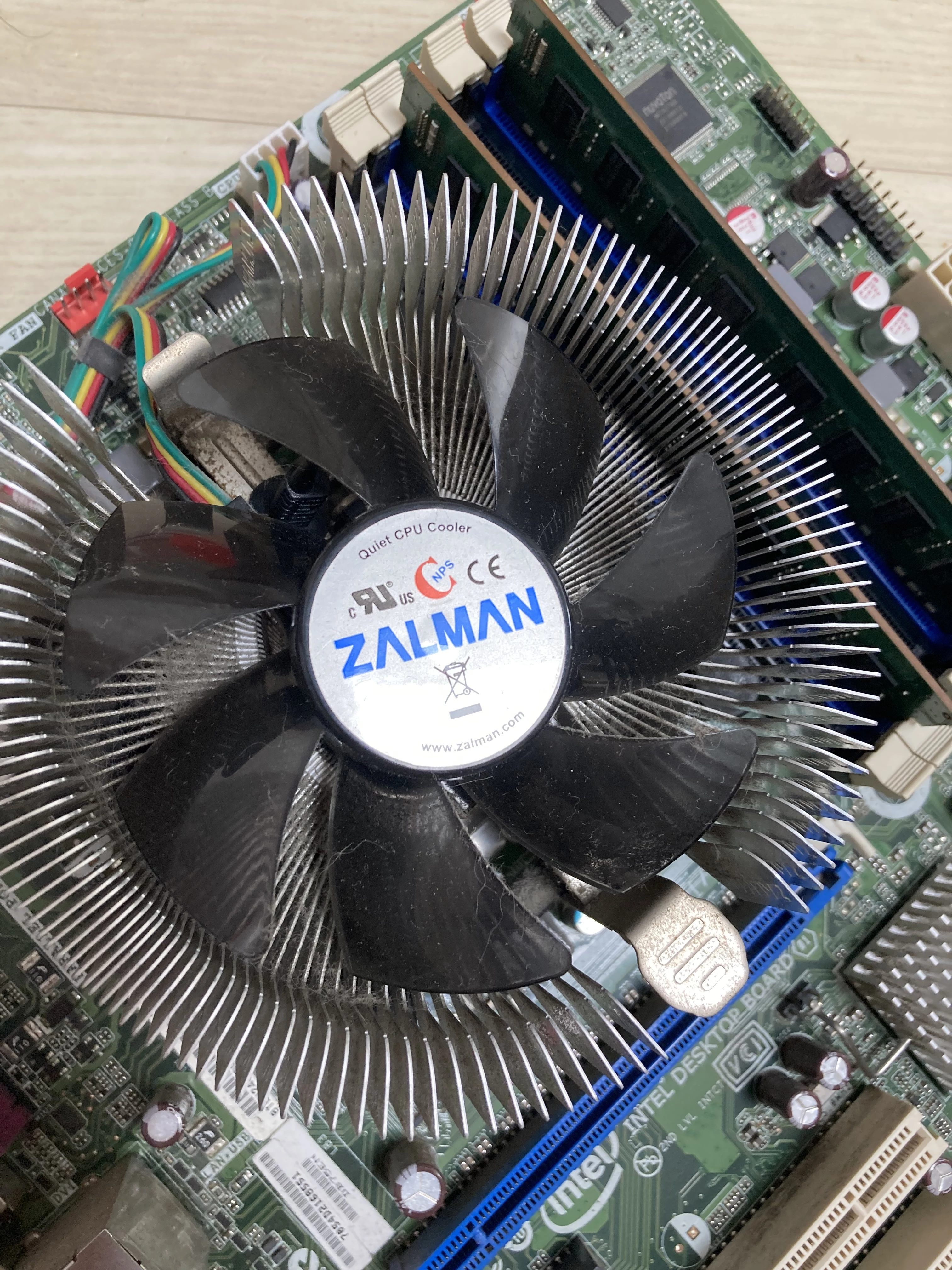 how-to-replace-cpu-cooler-02