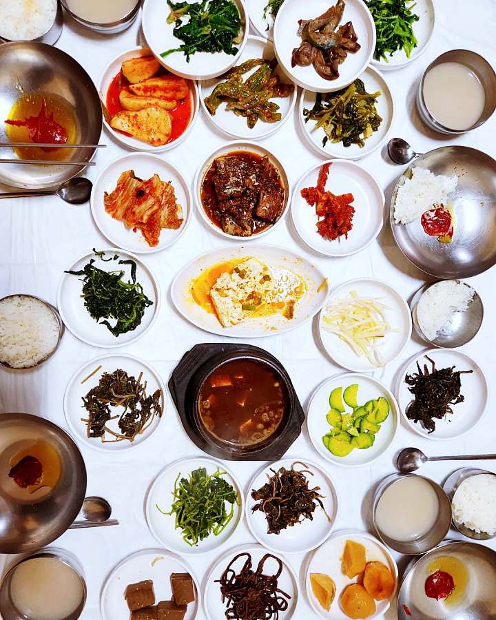 토요일은 밥이좋아 예산 수덕사 산채정식 맛집 영양 돌솥 청국장 더덕 구이 한정식 예산10미 현지인 추천 토밥 좋아 방송정보