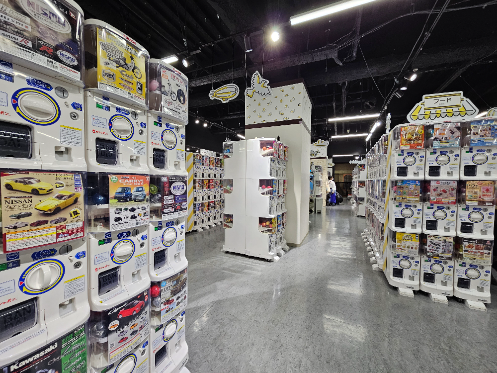 이케부쿠로 선샤인시티 반다이남코 크로스 스토어 가샤폰