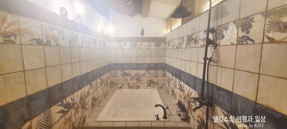 전주 교동살래에서 즐기는 예쁜 욕조타임! 매화방 후기