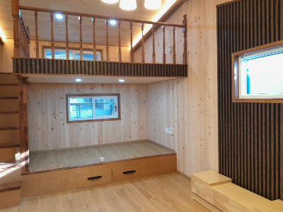 10평 목조 주택 내부