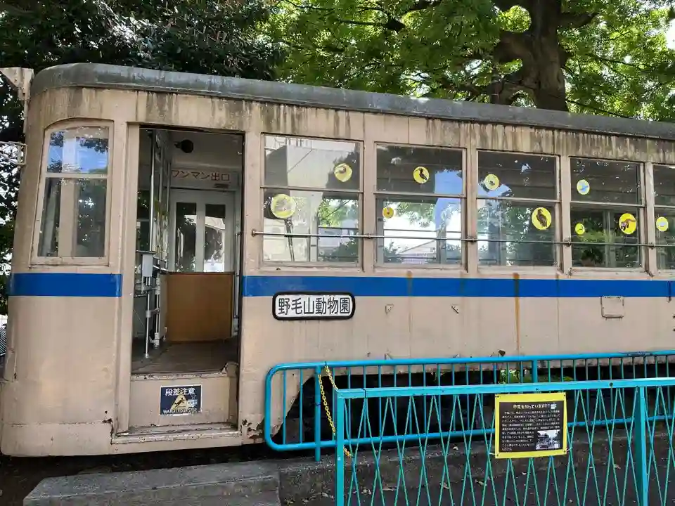예전에 사용되던 노면 전차