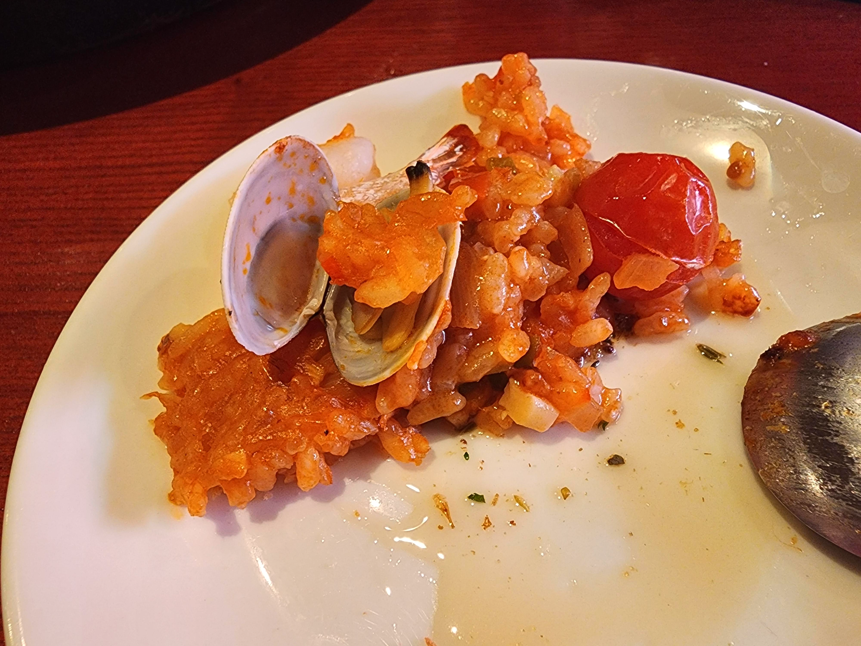 이태원타파스바_해산물토마토빠에야