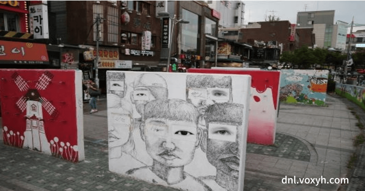 홍대 거리의 예술작품