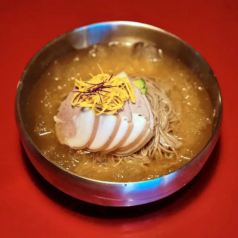 줄서는식당 권율 추천 누룩발효삼겹살, 30일 드라이 에이징 숙성 삼겹살 당귀 쌈 맛있는 식당 신사동 숙성고기 고깃집 맛집 소개