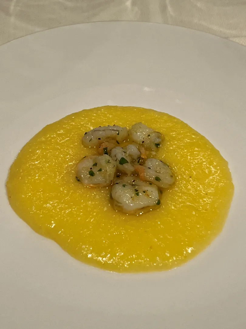 새우와-올리브오일-곁들인-옥수수죽