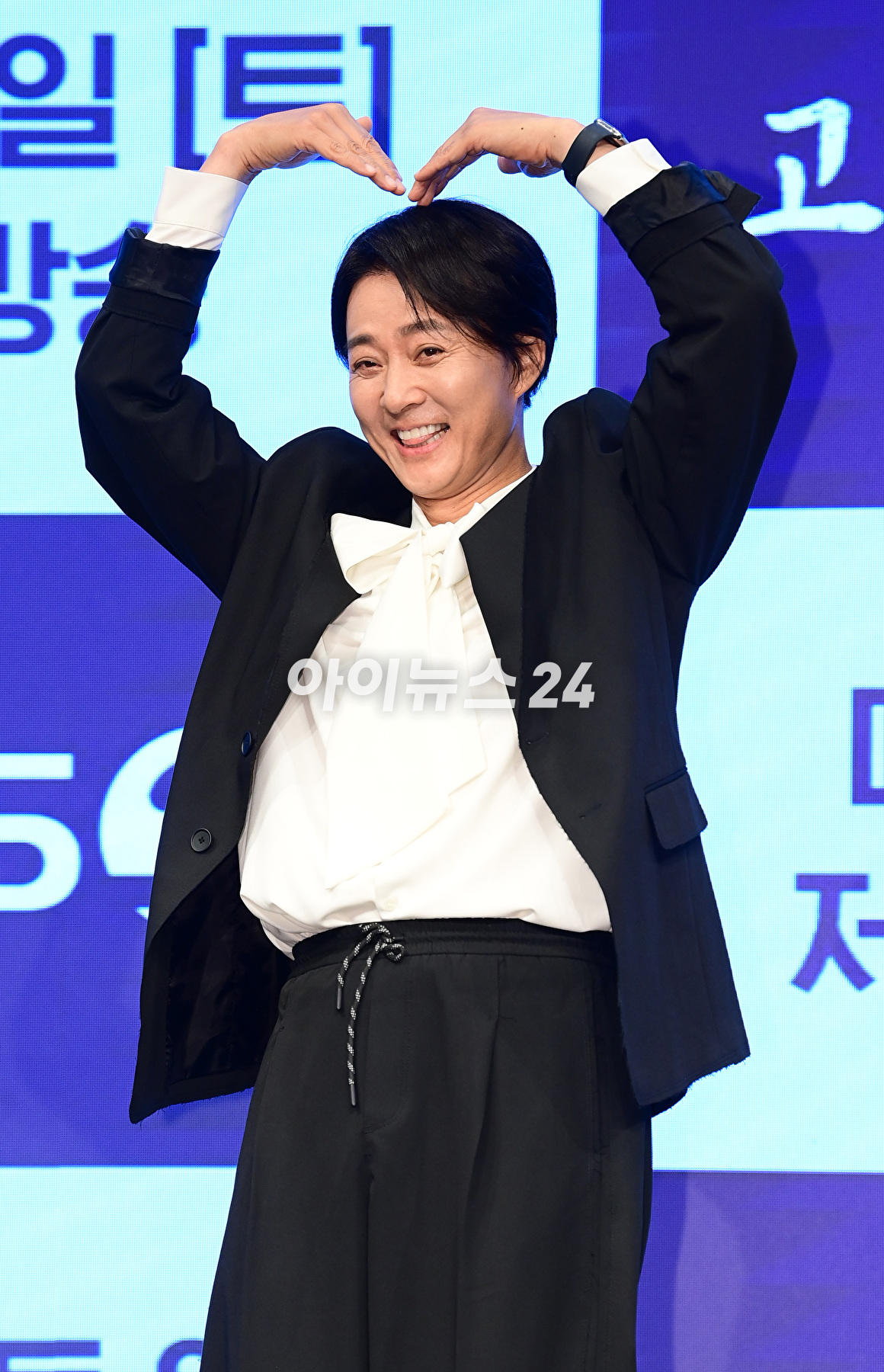 배우 최수종이 9일 오후 서울 구로구 더세인트에서 열린 KBS 2TV '고려거란전쟁' 제작발표회에서 포즈를 취하고 있다. [사진=정소희 기자]