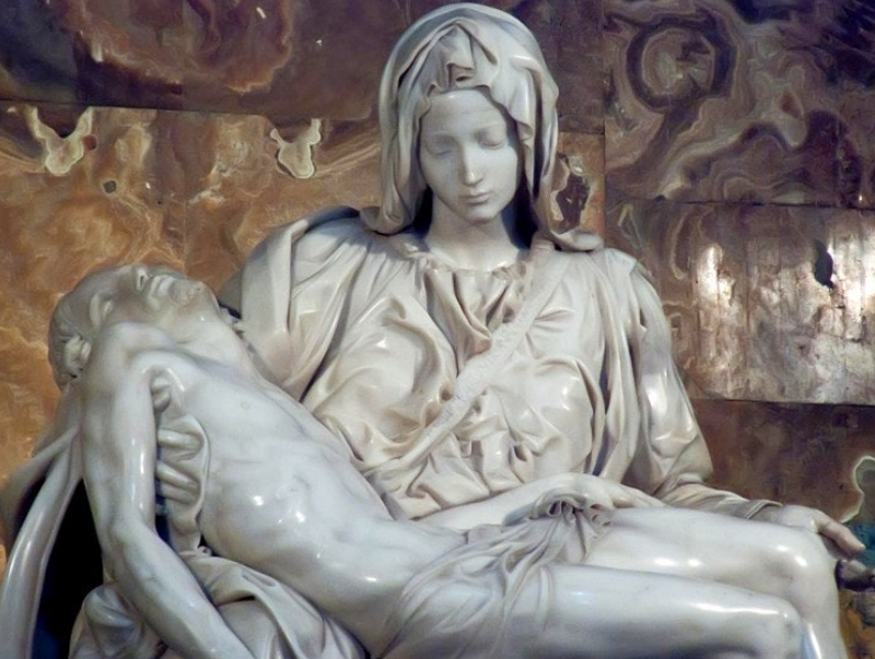 피에타 인물부분