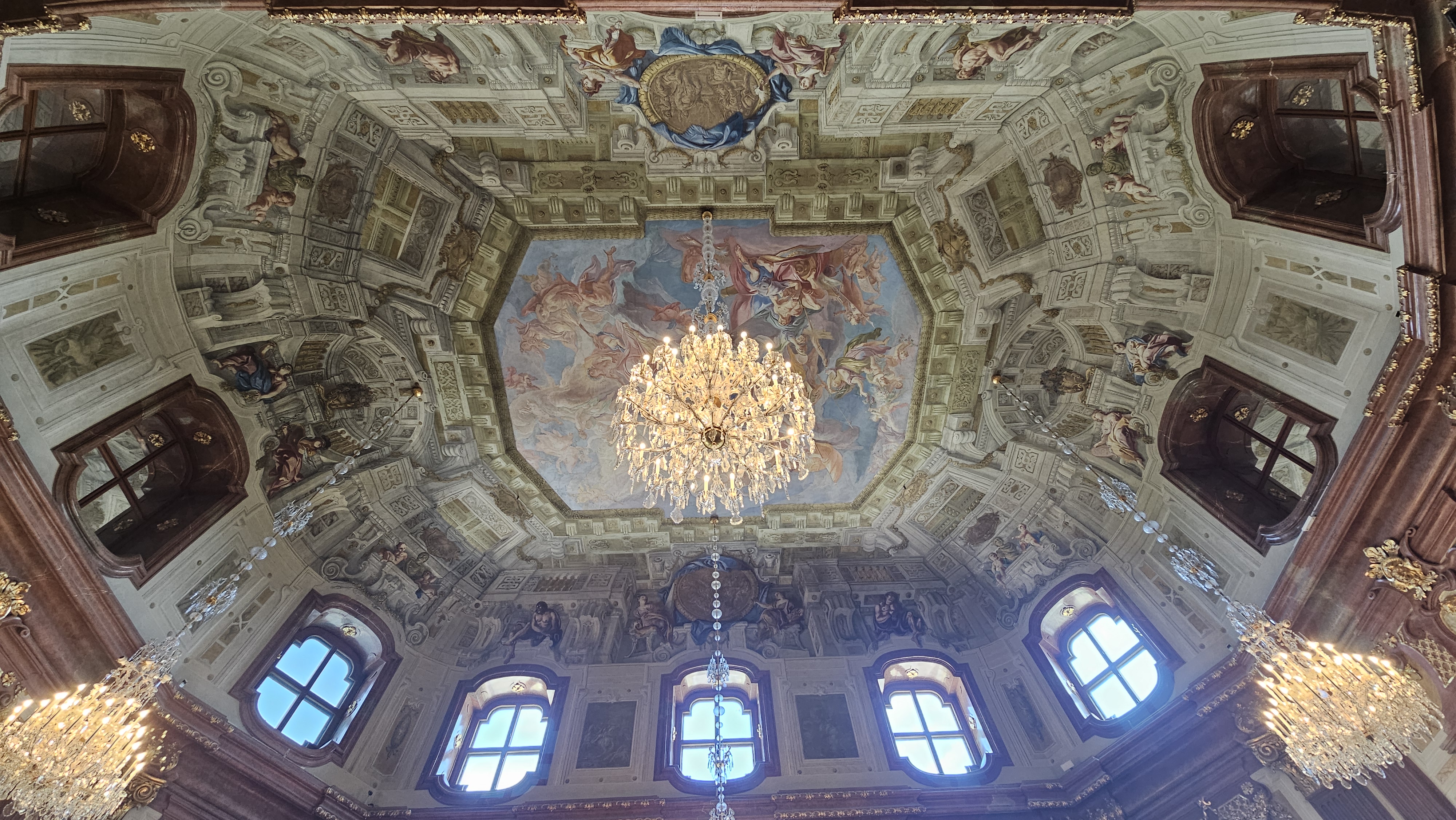 벨베데레 궁전 관람