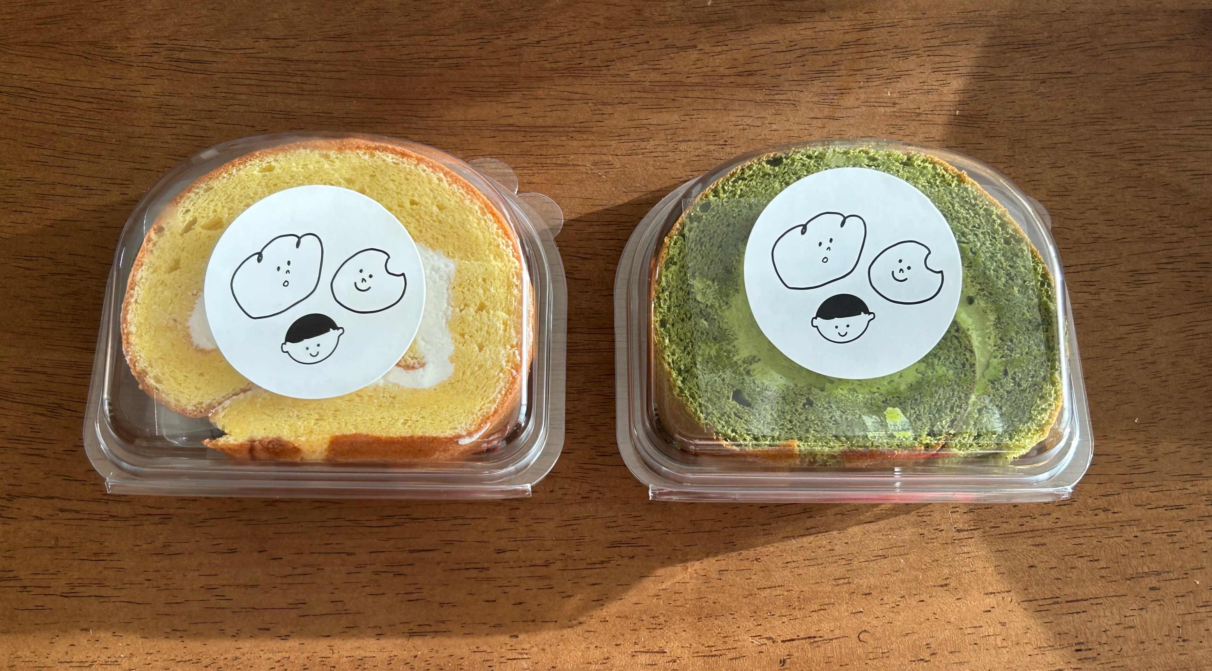 초초이 롤케이크 두 종류