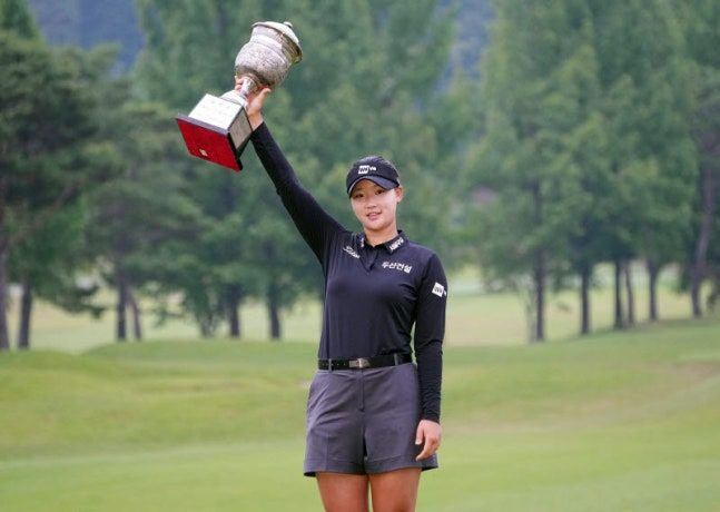 김민솔 프로 나이 프로필 고향 학력 및 KLPGA 슈퍼루키 2026시즌 우승 상금 전관왕 대기록 심층 분석