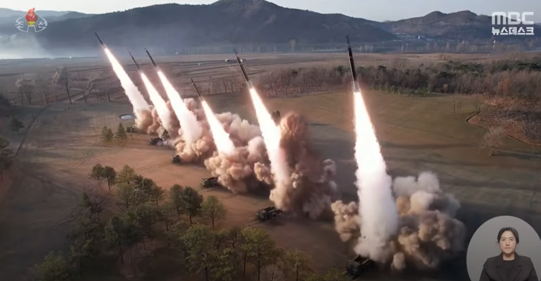 ‘초대형방사포’ 사격 훈련지도…“전술핵 사용 가능성 암시”