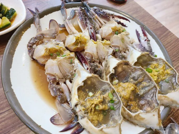 생생정보 게장무한리필 기다려야 제맛