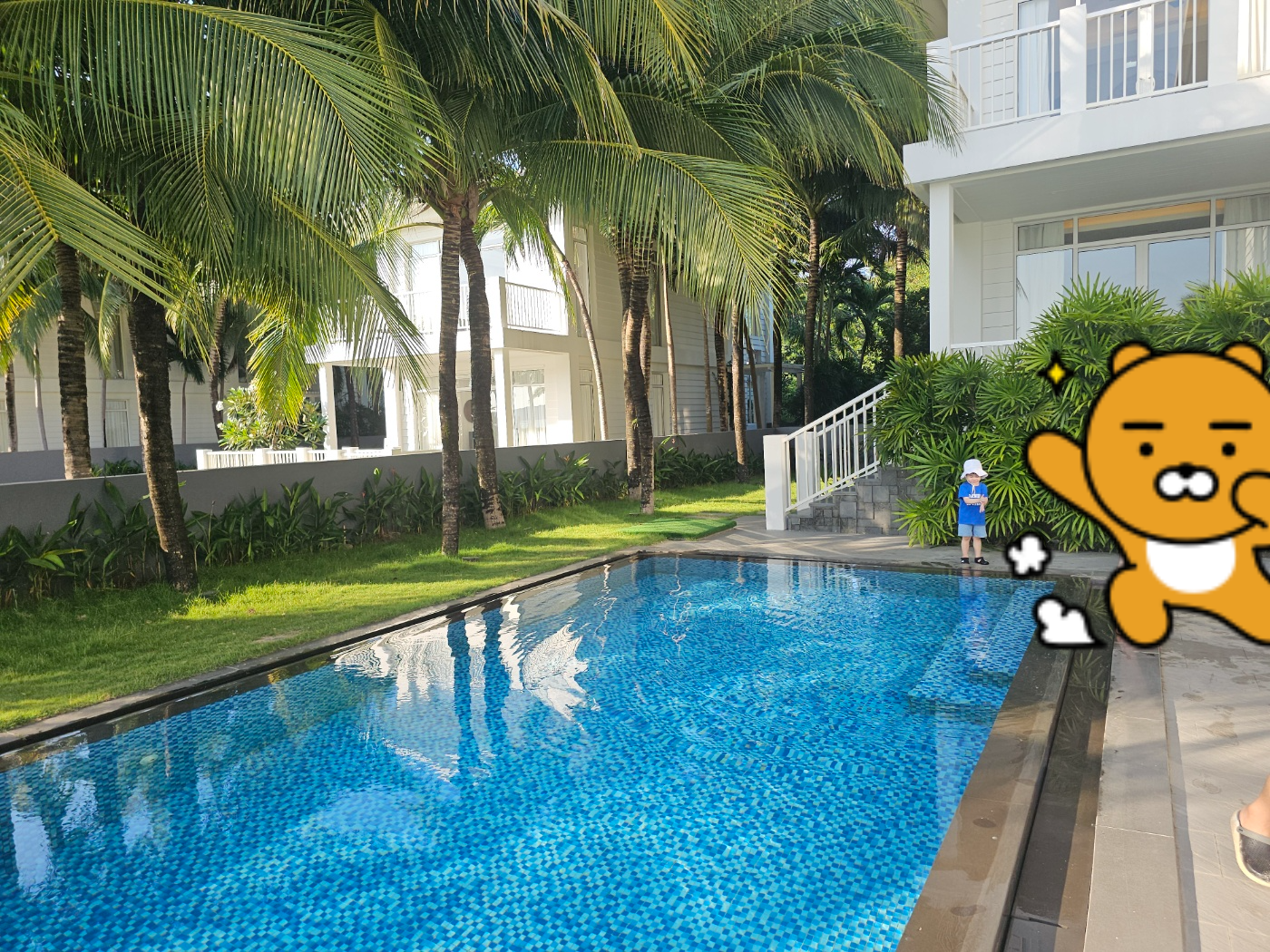 빌라 구성 – 반층 구조와 프라이빗한 공간 분리