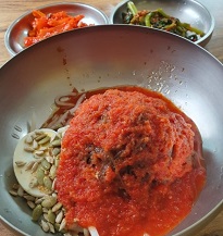 비빔막국수