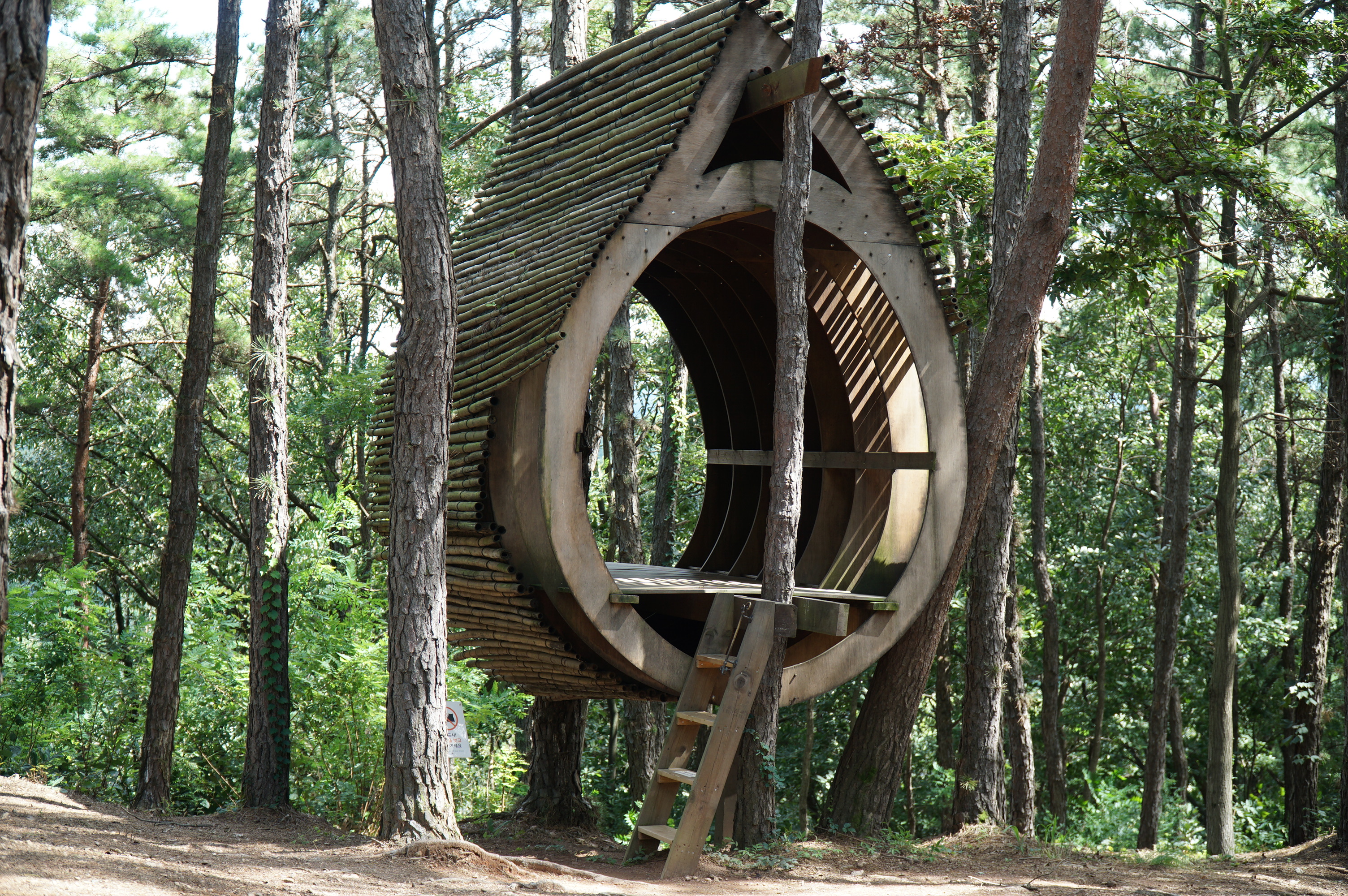 연미산자연미술공원 예술 작품