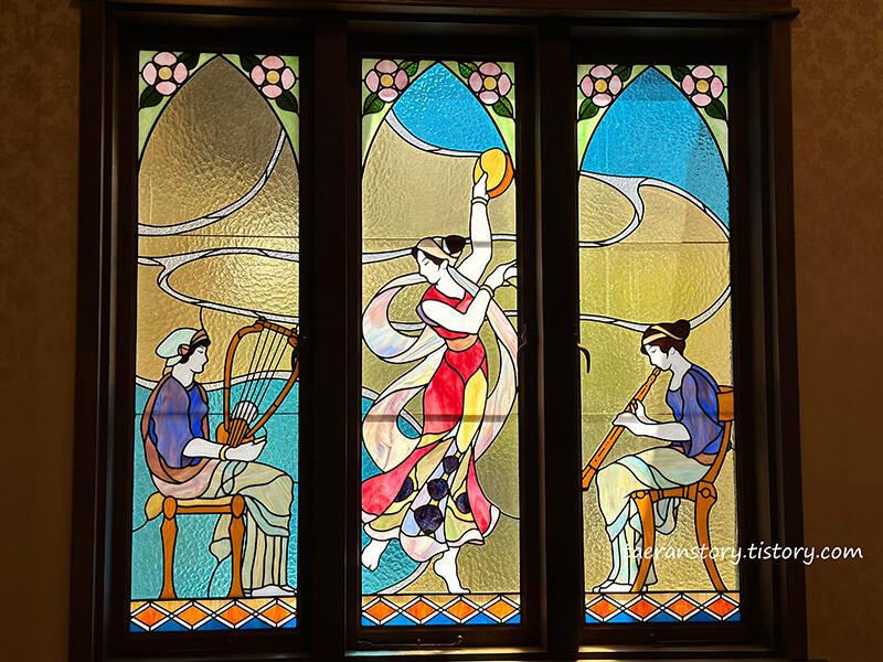 스테인드글라스