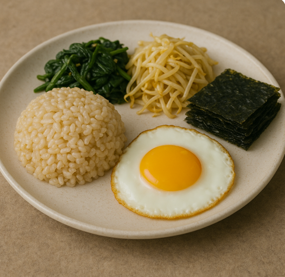 현미밥 나물 김 계란 음식 사진