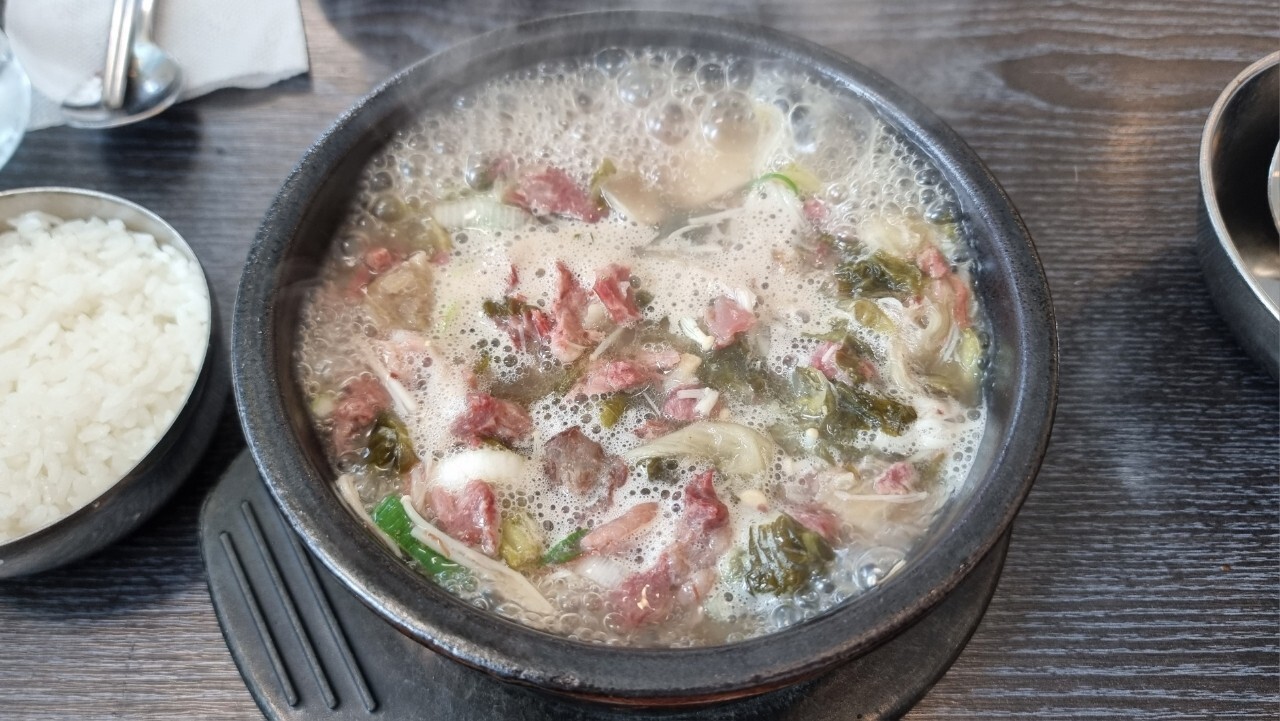 유치회관 해장국