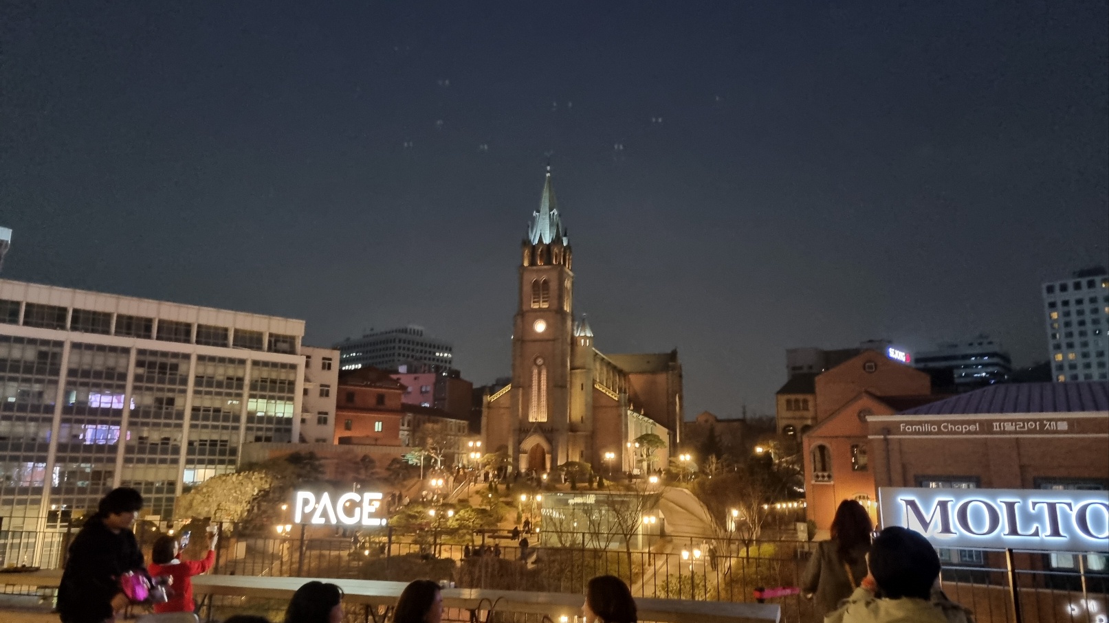 몰또-루프탑에서-찍은 사진-14