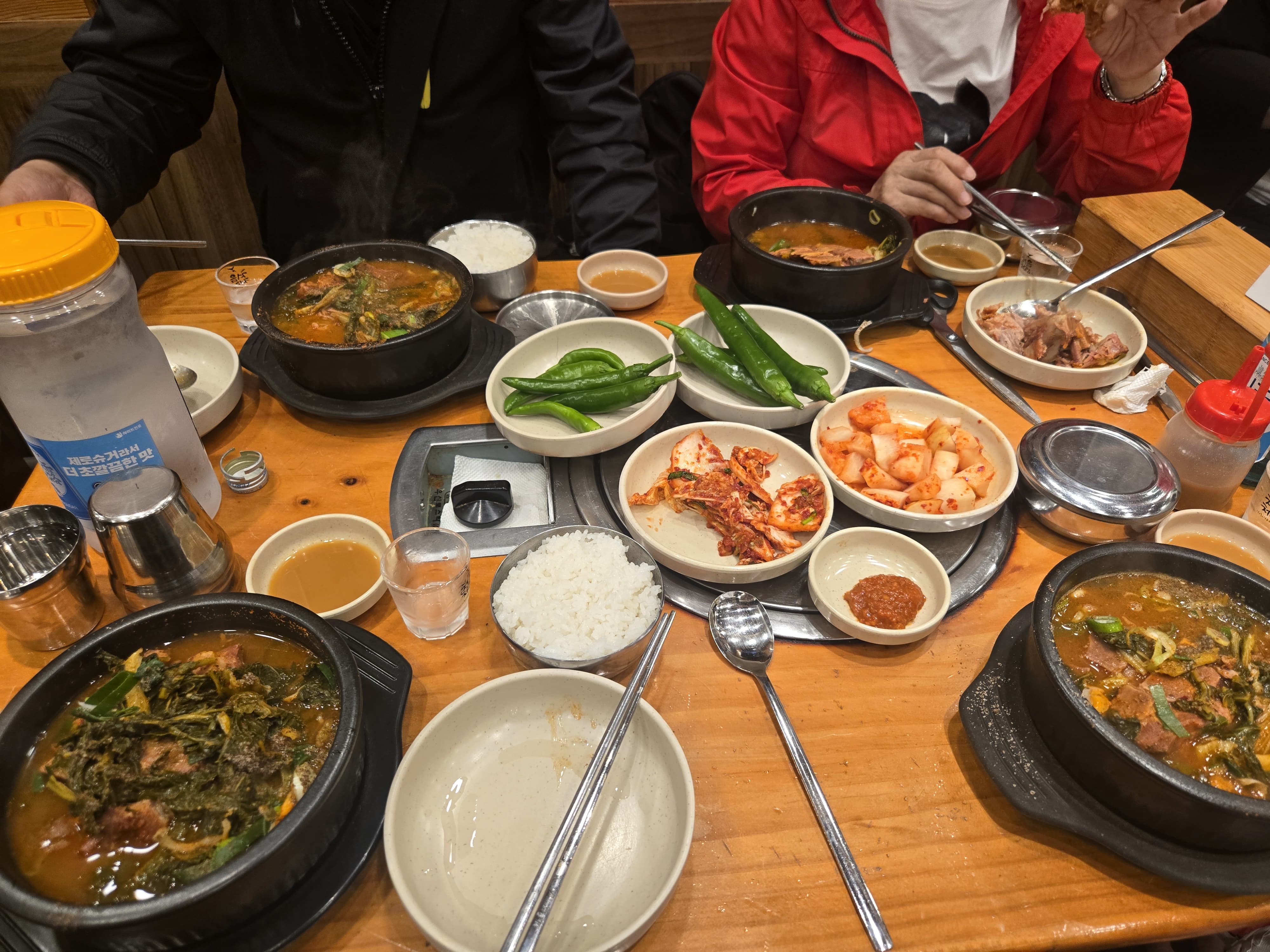 미성동으로 돌아와&amp;#44; 감자탕 한 그릇으로 단합대회를 마무리하다 