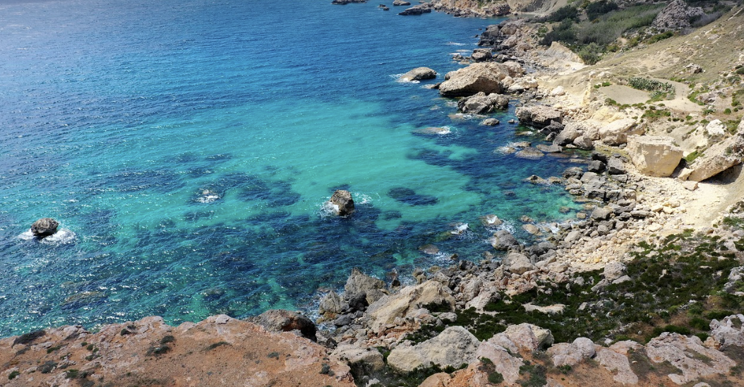 몰타의 주요 교통수단, 버스, 페리, 렌터카