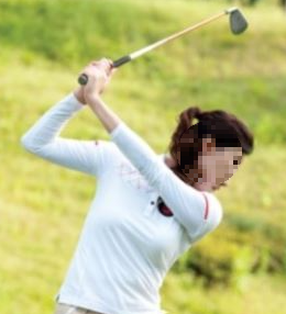 골프 플라잉 엘보 동작