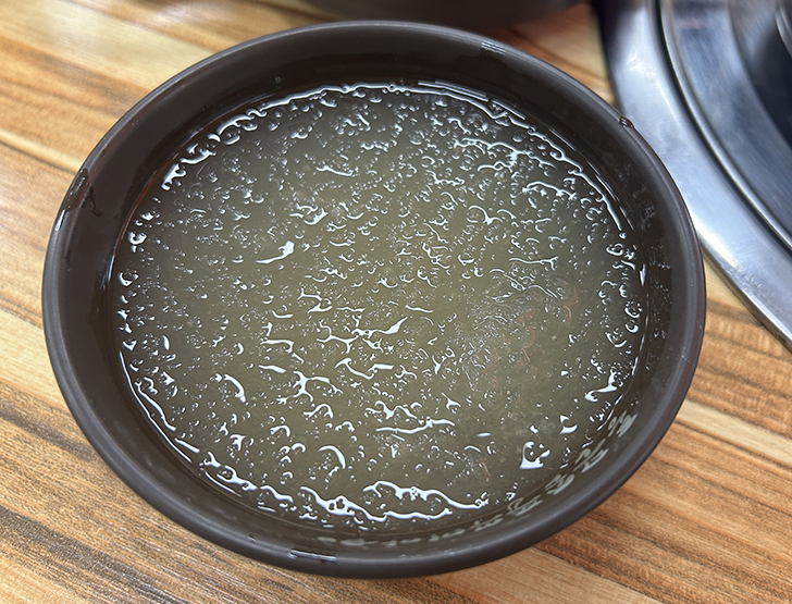 봉평메밀막국수-비빔-육수