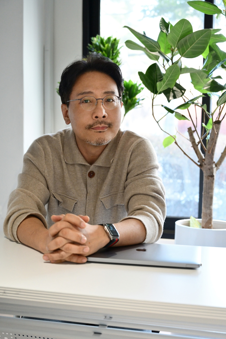 2025년 '더 킹 오브 킹스 (The King of Kings)' 심층 분석 및 한국 성공 애니메이션 회고