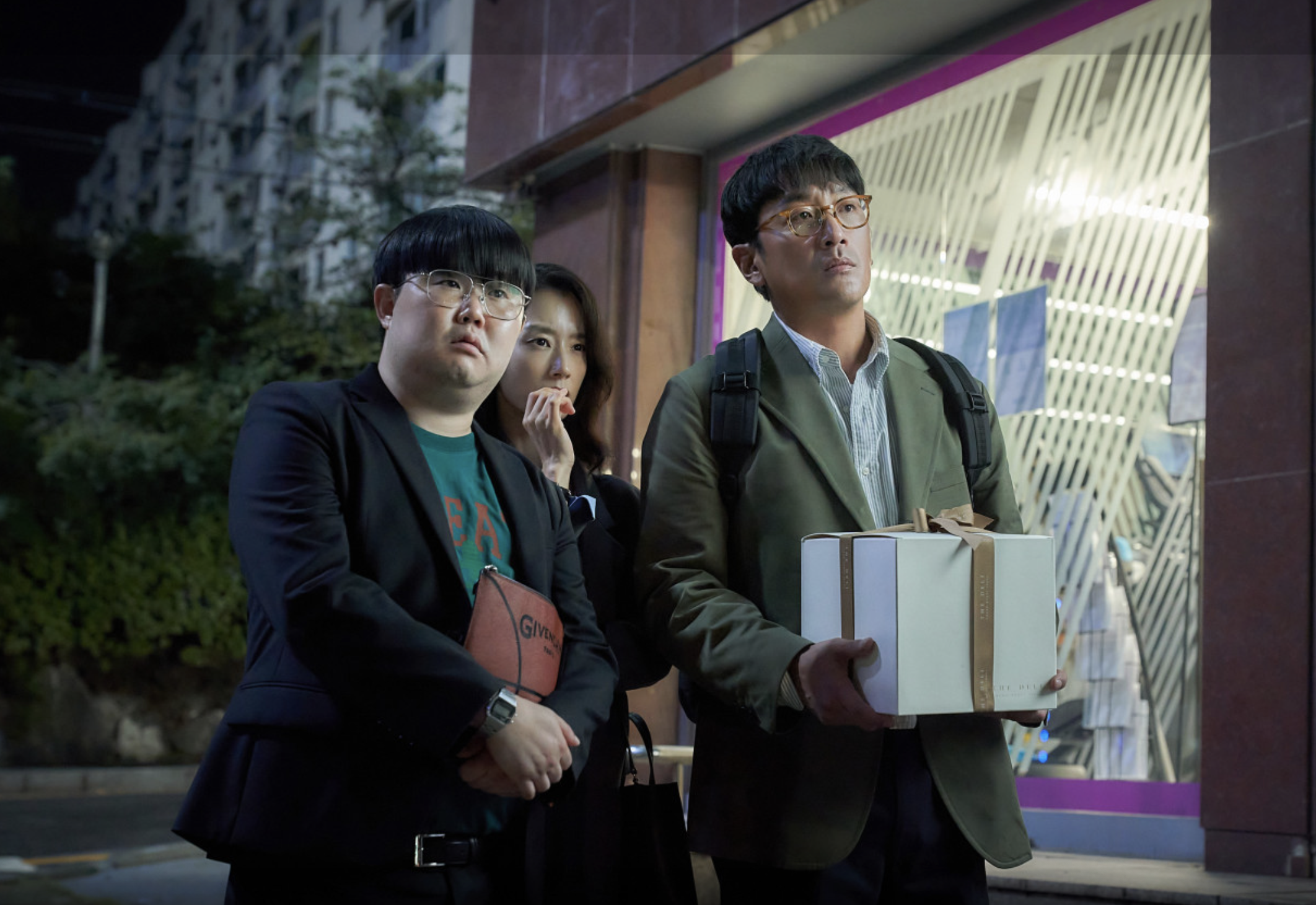 영화 로비 관람평