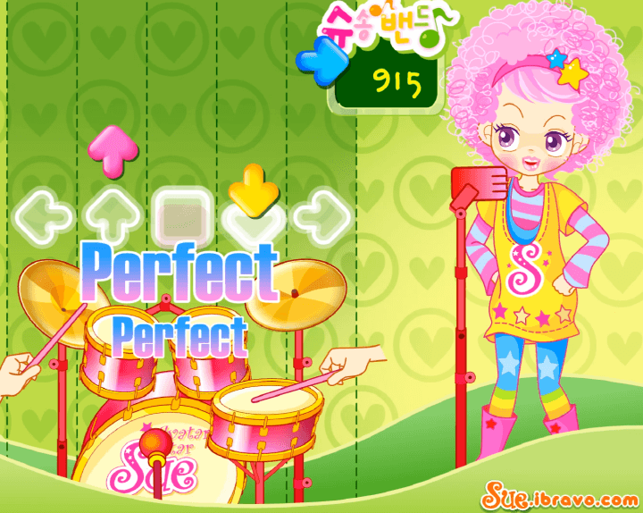 슈송밴드-음악-리듬게임-플레이-리듬에-맞춰-정확하게-키를-누르고-드럼을-연주하는-화면