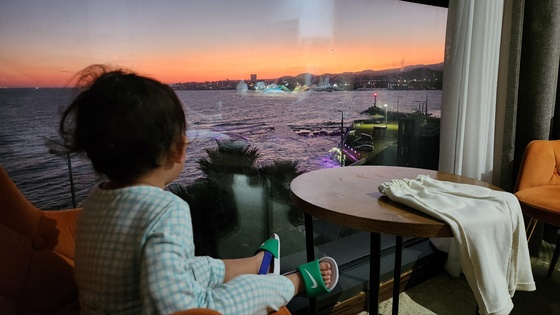 탐라스테이 야경