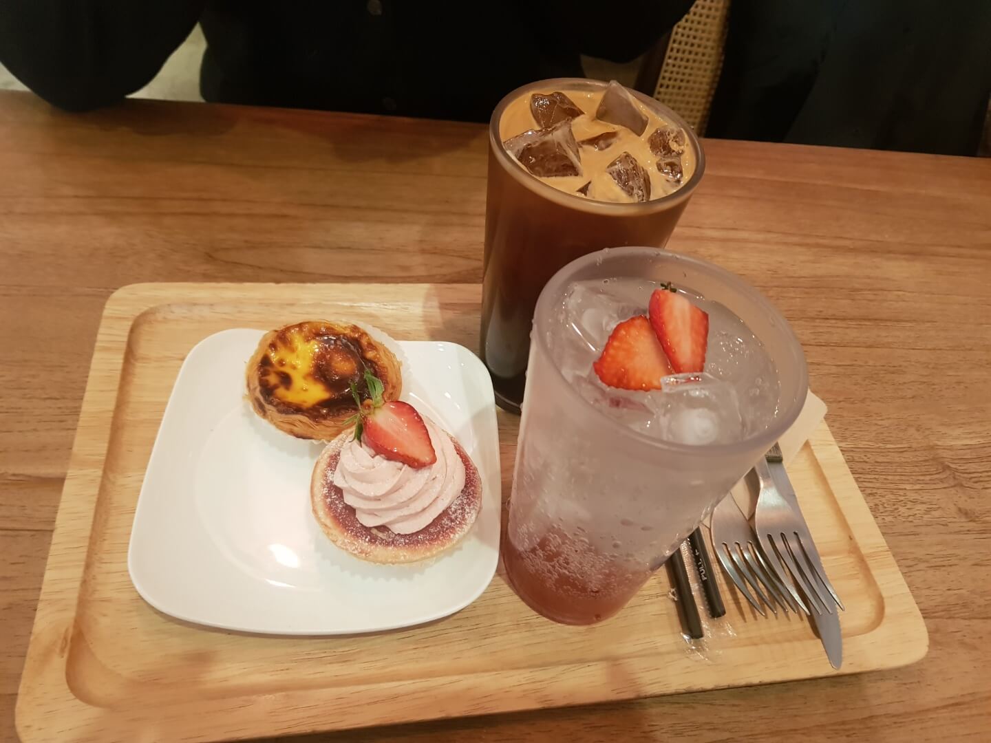 송파구 방이동 카페 카페 미뇽 리뷰 키쉬, 타르트 맛집