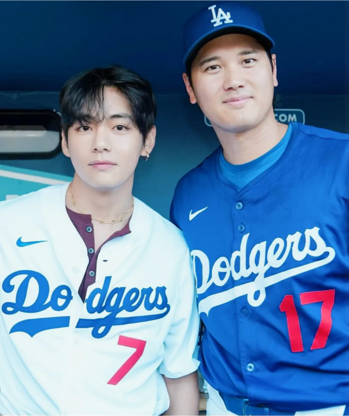 손흥민 시구, 뷔 시구, MLB 시구, 메이저리그 시구, 손흥민 MLB, 뷔 MLB, 다저스타디움 시구, 양키스타디움 시구, MLB 시구 비교, 시구 레전드, MLB 역대 시구, 조지 부시 시구, 버락 오바마 시구, 50센트 시구, 시모네 바일스 시구, 유현진 배지현 시구, K스타 시구, 한류 스타 시구, MLB 팬 서비스, 뷔 손흥민 브로맨스, 뷔 팬 서비스, 손흥민 글로벌 인기, K팝 메이저리그 진출, 메이저리그 한류, MLB 문화 마케팅, 스포츠 퍼포먼스, 한국 연예인 시구, 손흥민 뷔 직캠, 시구 레전드 영상