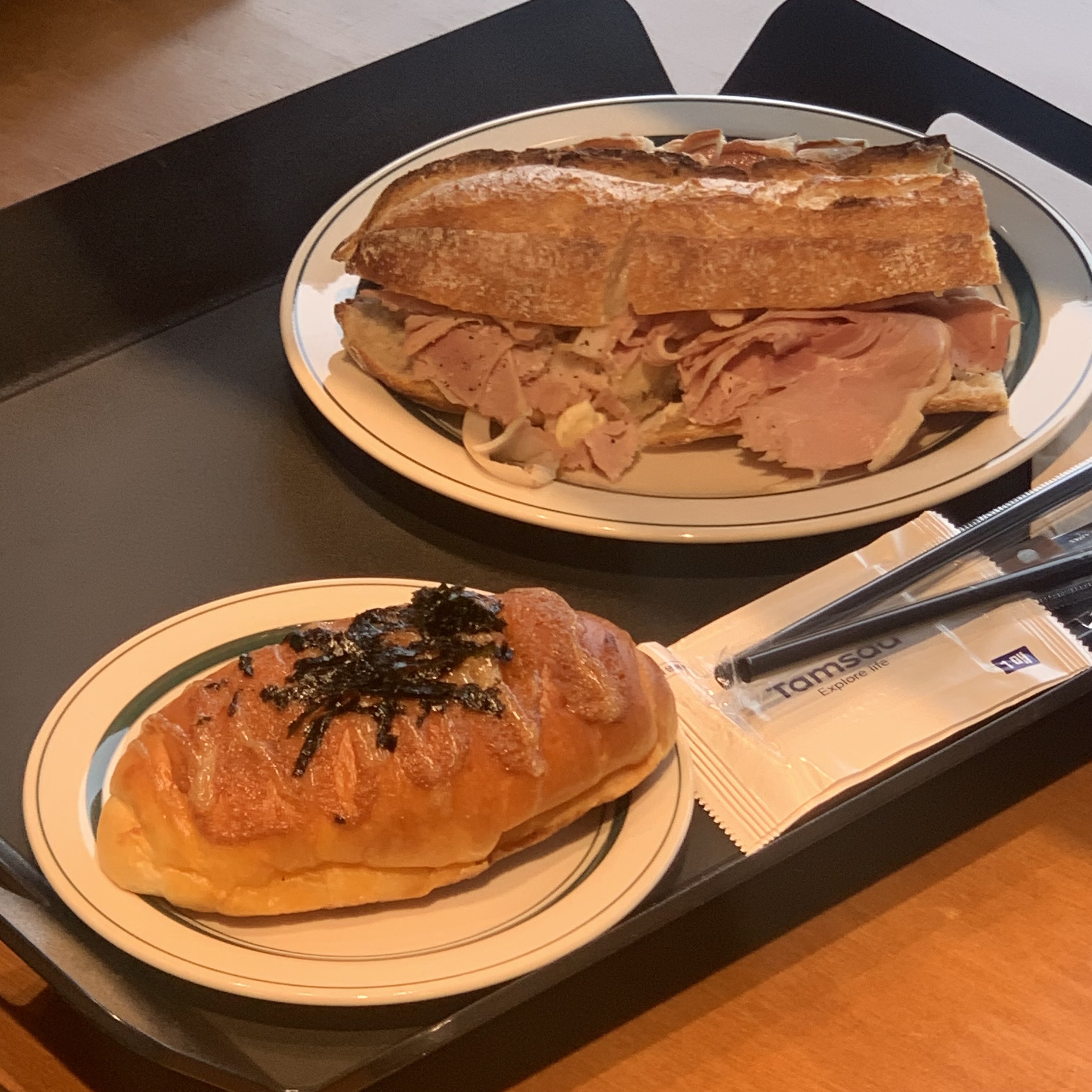 명란 소금빵과 잠봉뵈르 바게트