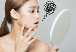 기름진 음식이 여드름을 유발할까? 과학적 진실과 올바른 피부 관리법