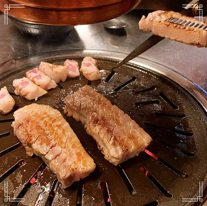 진심 가득 건강 담은 맛 광주 쌍촌동 맛집 추천 생방송투데이 꿀꽈배기 삼겹살 간장 오돌뼈 이베리코 목살 황제살 토치 불로 육즙을 가두다 오늘방송 고수뎐