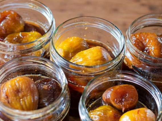 자연 건조된 무화과