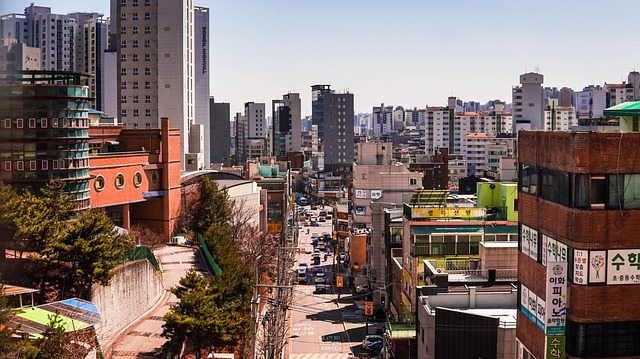 재개발 이주비 vs 주거이전비 총정리 (2025년) - 재개발 명도 전문 변호사 상담의 필요성