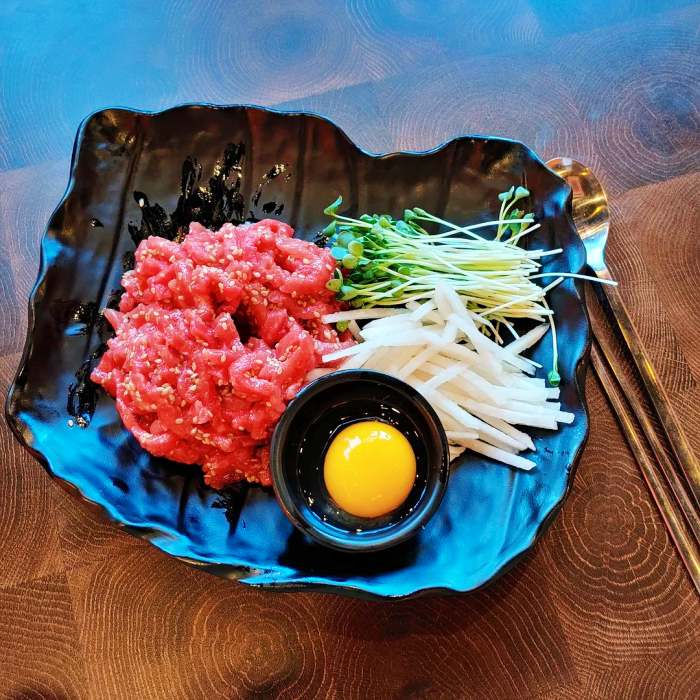 생생정보 무한리필 육회 연어 황새치 참치 맛집