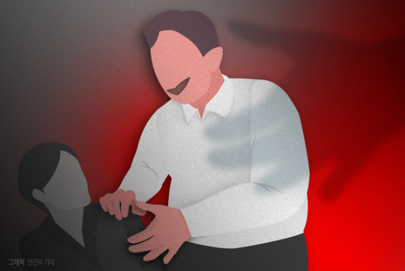 귀가하던 여학생을 쫓아가 성폭행하고, 부모를 협박해 돈까지 뜯은 혐의 등으로 1심에서 징역 12년을 받은 피고인과 관련해 검찰이 형량이 적다며 항소했다. 본 기사와 무관한 이미지. [사진=뉴시스]